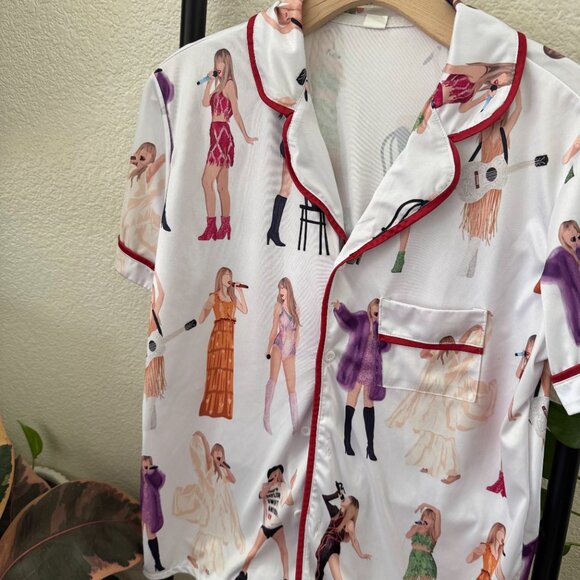 Taylor Swift Era's Tour Short Sleeve Matching PJ Set Size Small/Medium - Picture 5 of 6